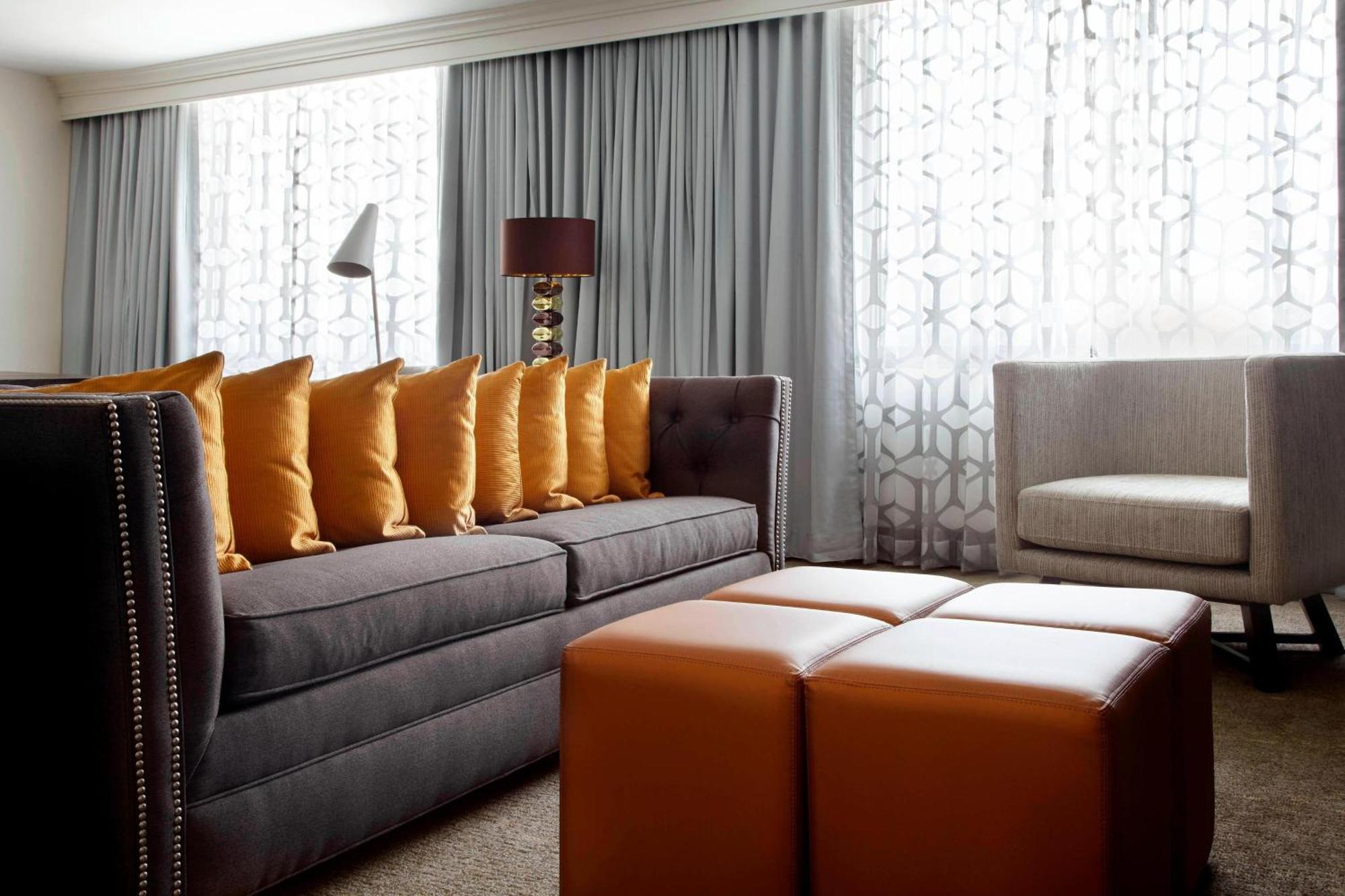 Raleigh Marriott Crabtree Valley Екстериор снимка