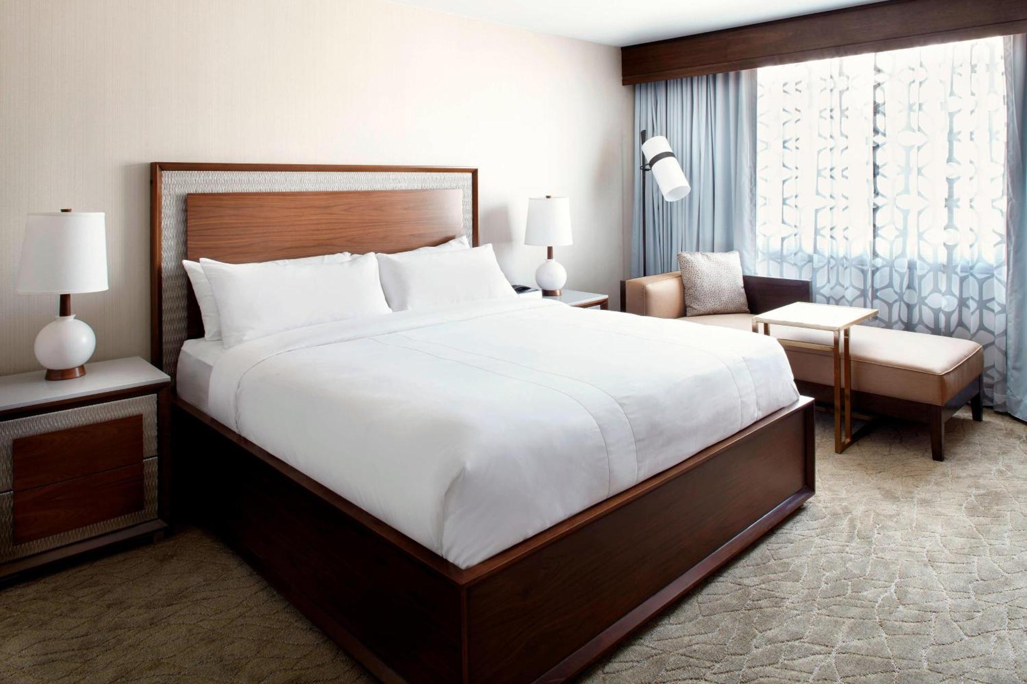 Raleigh Marriott Crabtree Valley Екстериор снимка