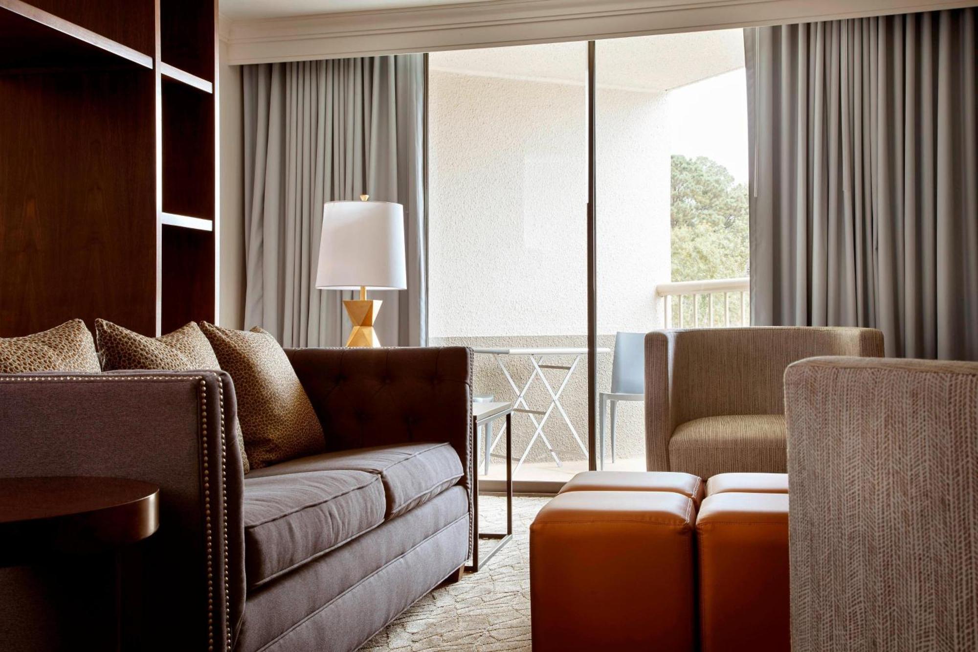 Raleigh Marriott Crabtree Valley Екстериор снимка