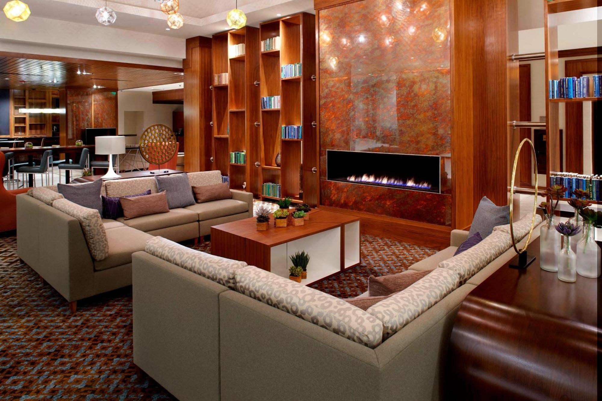 Raleigh Marriott Crabtree Valley Екстериор снимка