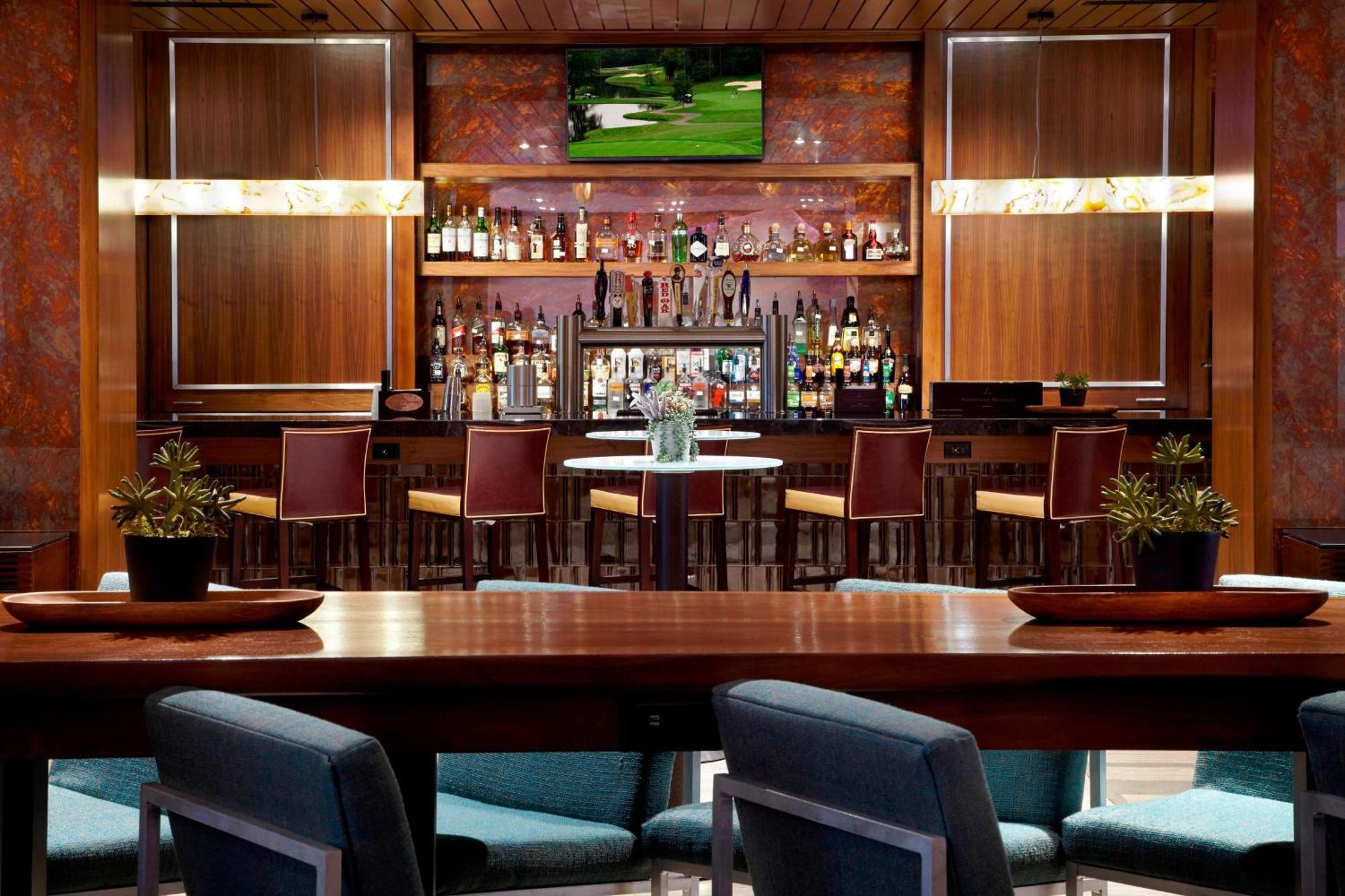 Raleigh Marriott Crabtree Valley Екстериор снимка