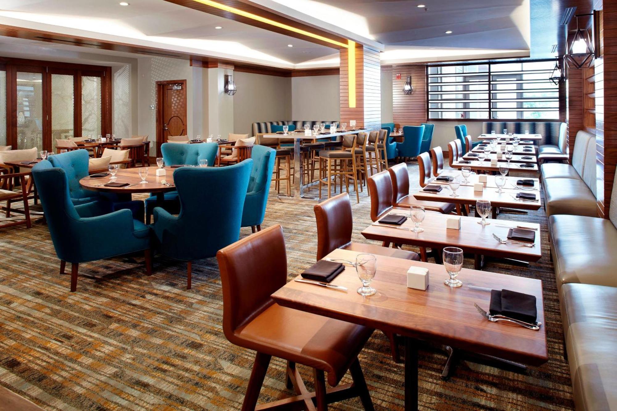 Raleigh Marriott Crabtree Valley Екстериор снимка