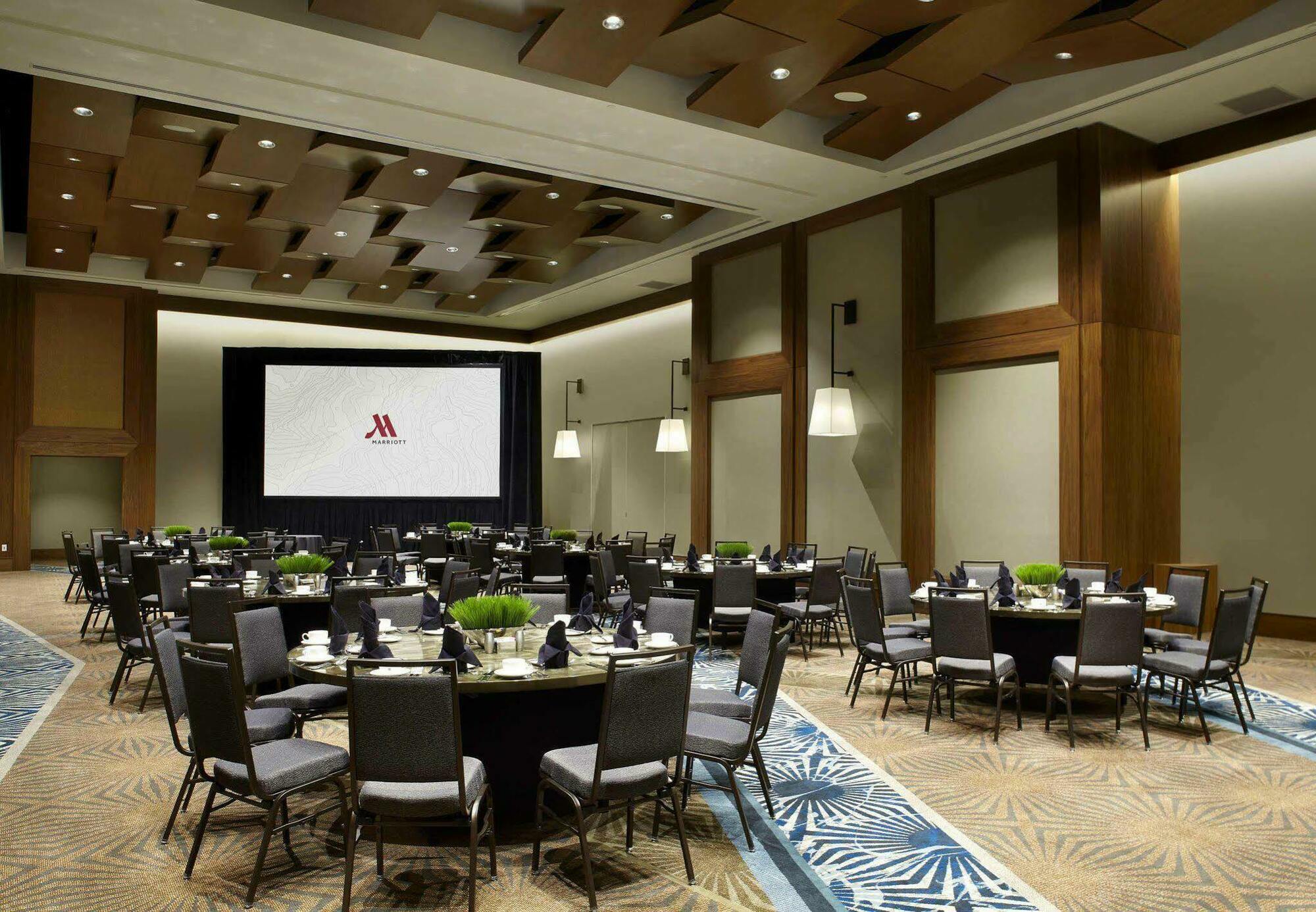 Raleigh Marriott Crabtree Valley Екстериор снимка